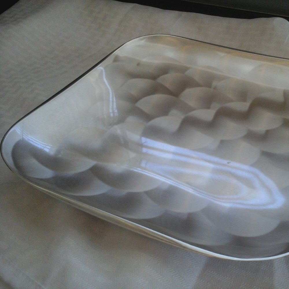 Silver Plate Pearlized 10 by 10 by 1.5